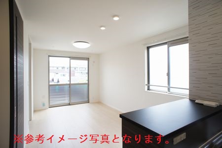 クレセントア－ル 203号-4