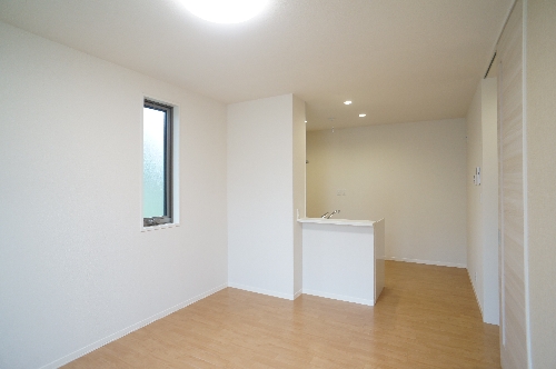 リラフォ－トみなみ 202号-2