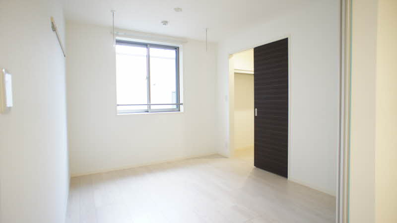 プレミアムレジデンス 203号-2