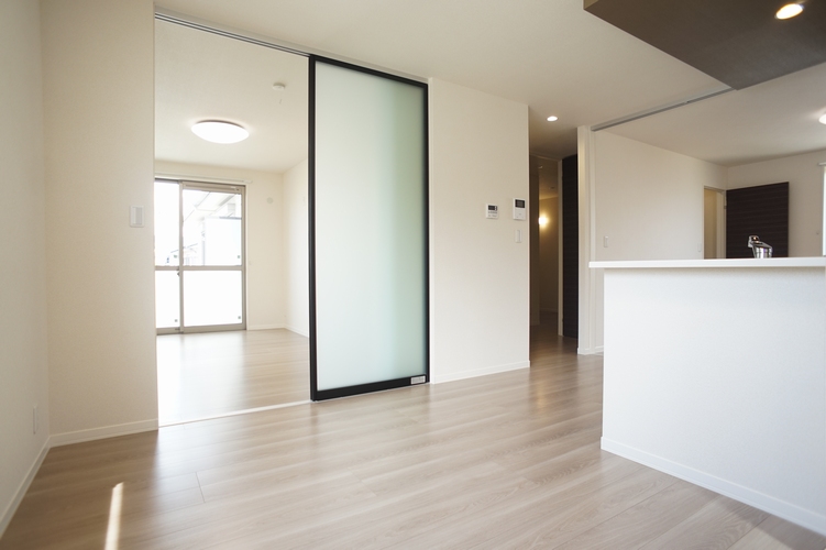 エトワ－ルＭ 202号-3