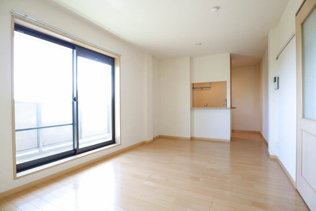 ソレイユ湘南 E 301号-3