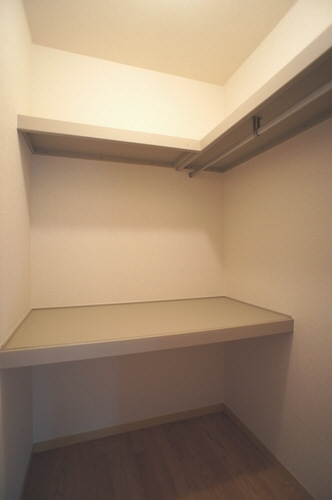 レフィナード鵠沼 Ⅲ 101号-3