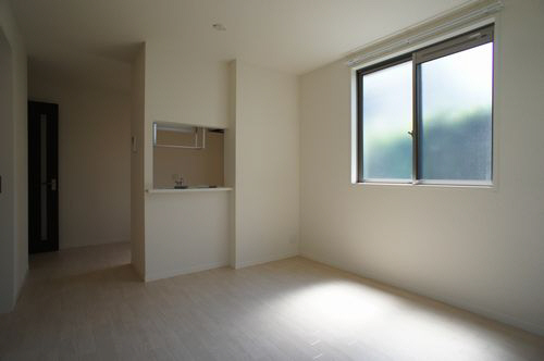 ハイツアゼリア 105号-2