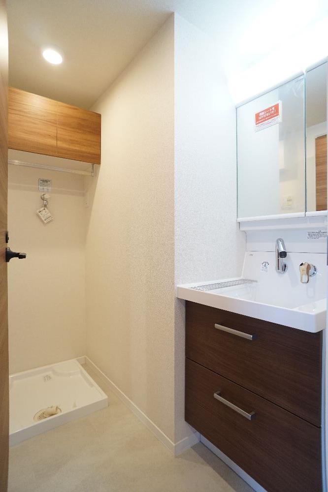 クローバーハイツ 203号-8