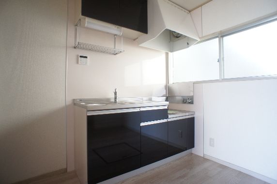 ハイネス大倉山 102号-2