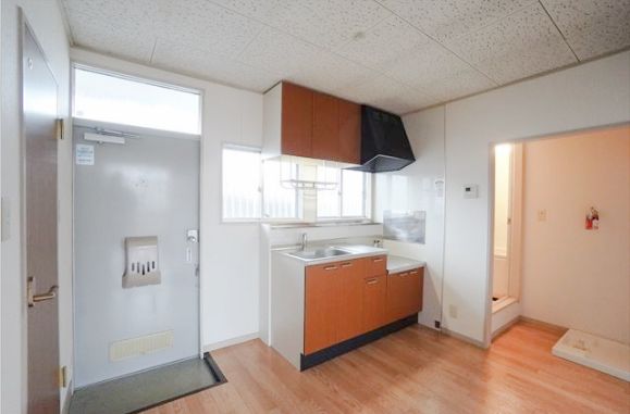 ホワイトハイム　Ｂ 201号-2