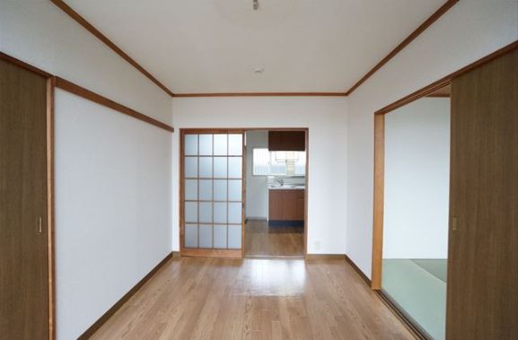 ホワイトハイム　Ｂ 201号-4