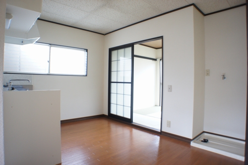 ヴィラウィングス 103号-2