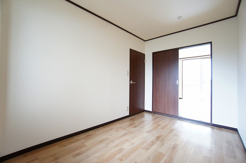 カミーリア・レジデンス 102号-3