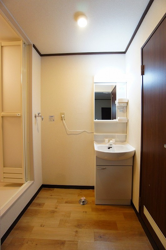 カミーリア・レジデンス 102号-9