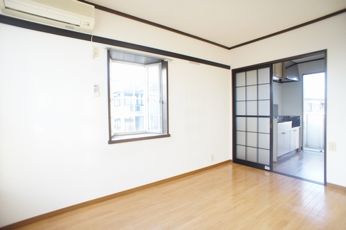 メゾンクレスト 204号-4