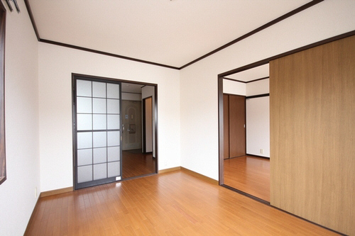 ドミール赤坂 201号-3