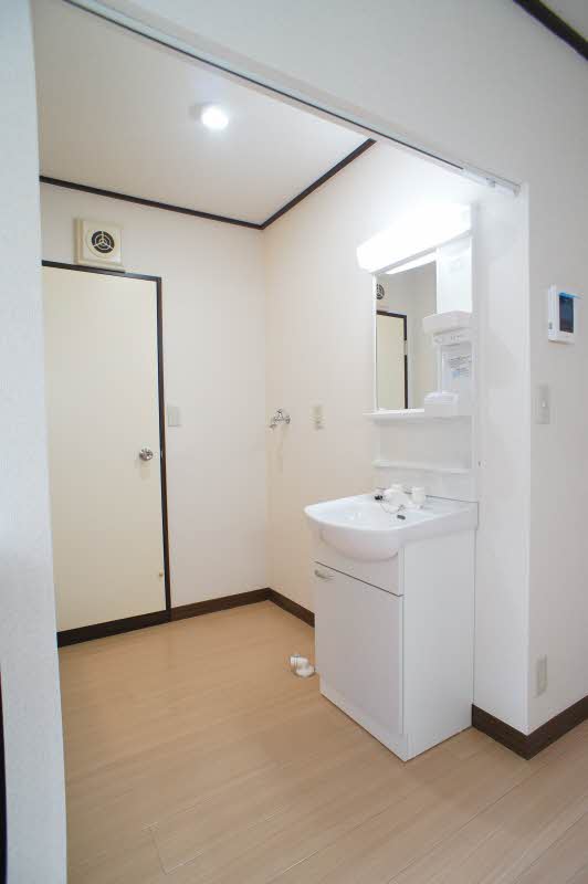 グロリアセブン 202号-10