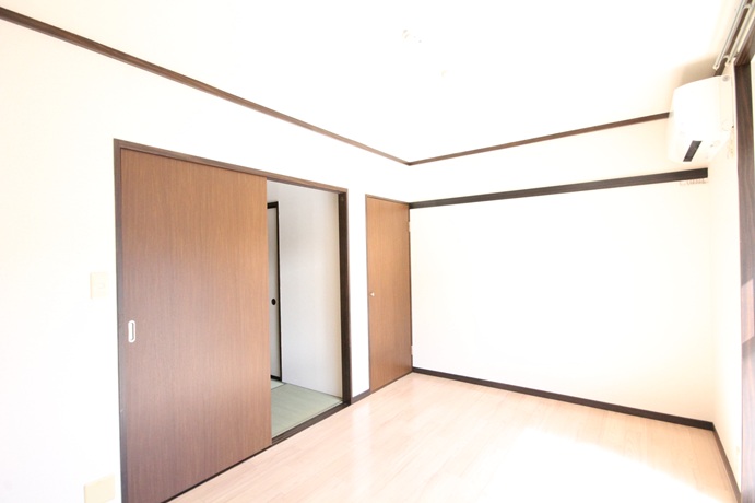 ヴィラ・アルタ 202号-5