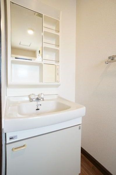 シャルマンドミール 201号-5