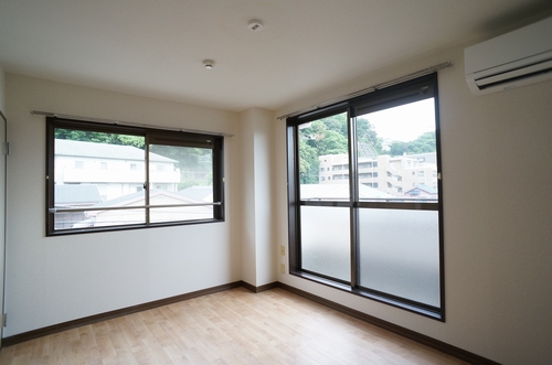 シャルマンドミール 301号-3