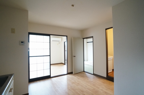 シャルマンドミール 301号-8