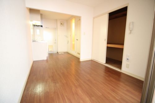 ジュネス立石 102号-2