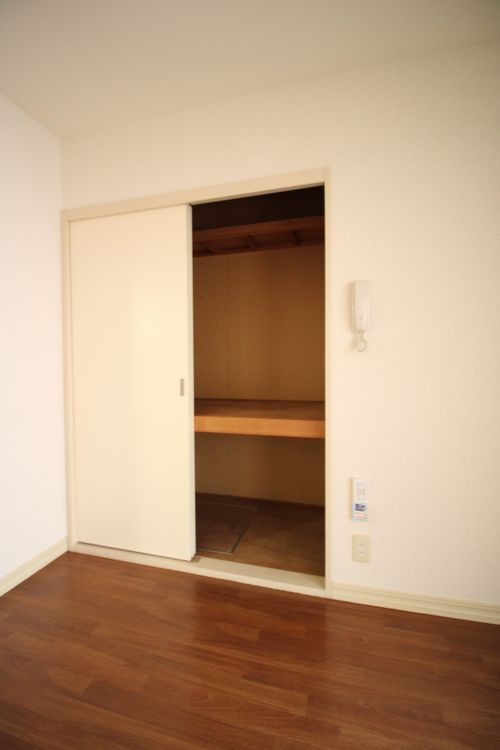 ジュネス立石 102号-3