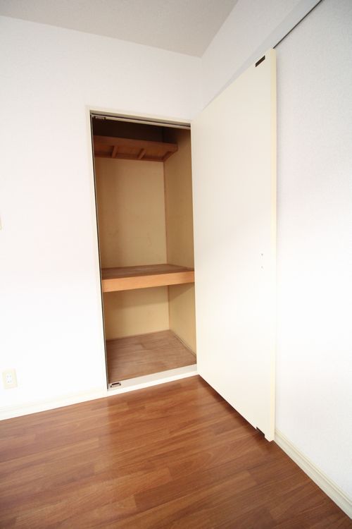 ジュネス立石 102号-4