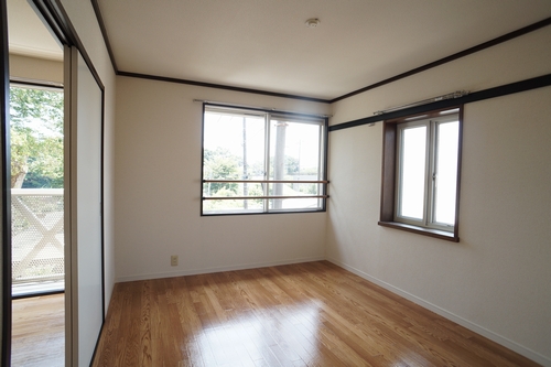 クローネ座間 202号-8