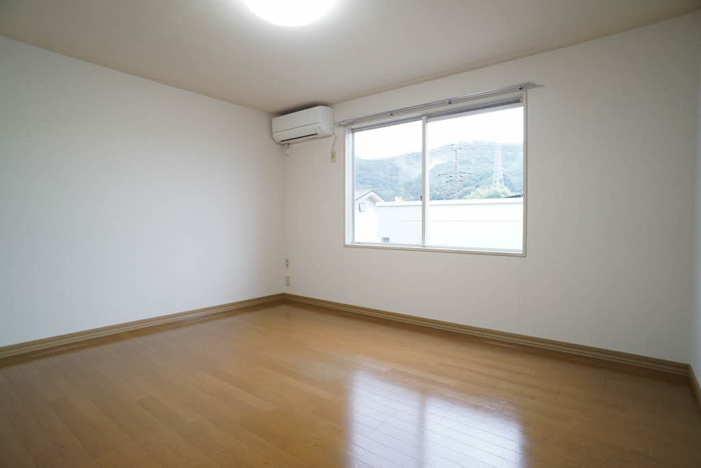 セピアコート 102号-7