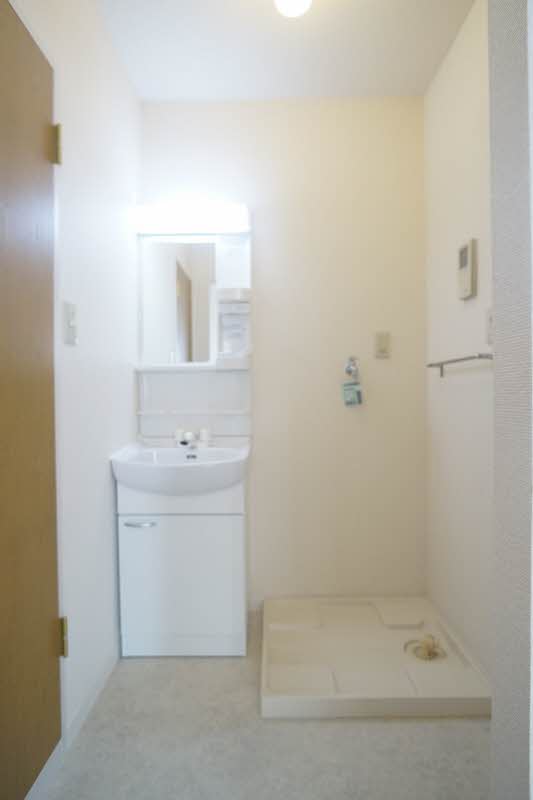 ヴィラ・テンボス二番館 101号-8