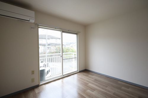 ファミール　ユリ 201号-2