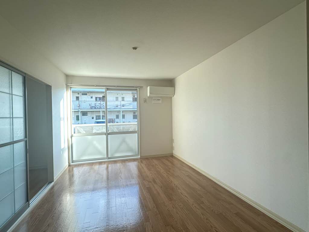 メゾン泉 102号-2