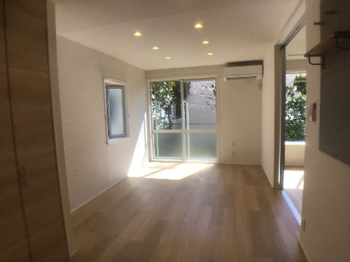 メゾンくるくま 101号-2