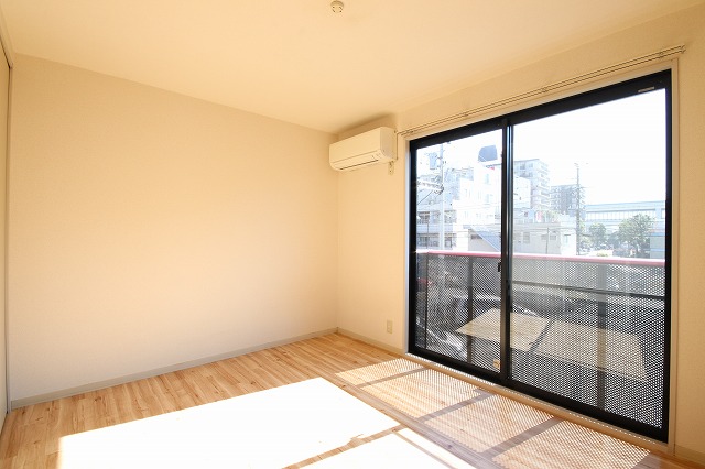 イーストコート 201号-2