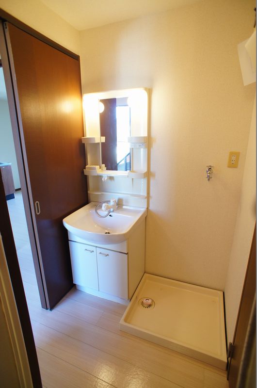 シャルムヴィラ中田西 201号-8