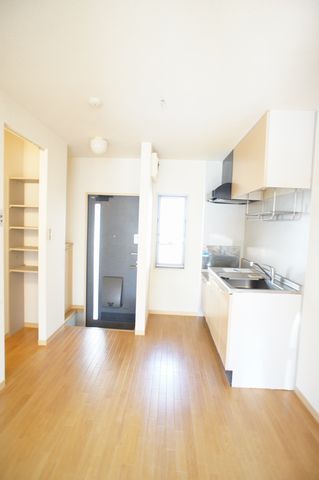 ヒルズ　ウィステリア　Ａ 102号-3