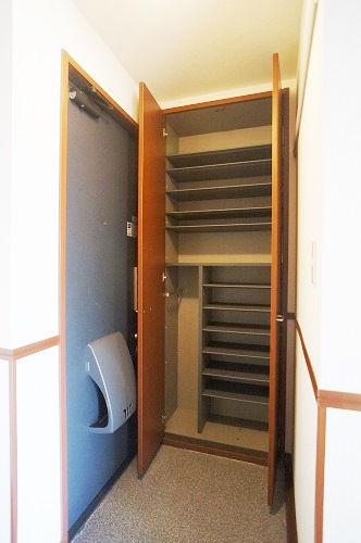 フォーレス上川井 202号-11