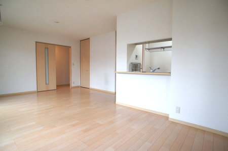 ラフィーネ日吉台　Ｂ 102号-3