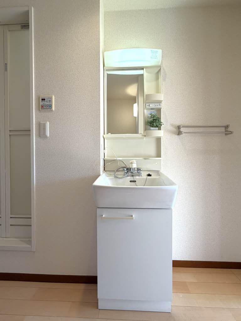 フォレスト反町　Ⅱ 205号-9