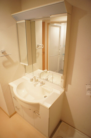 アドミラーブル横濱 102号-7