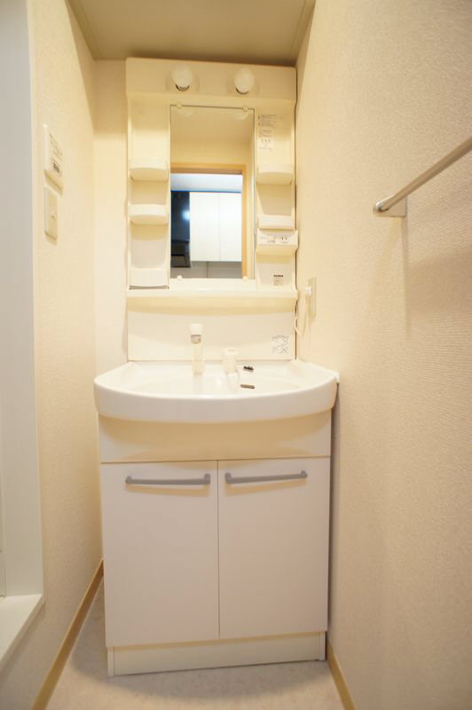 フォンテーヌ大倉山 103号-9