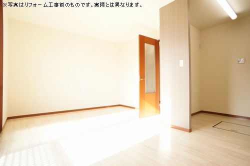 ヴィラ　ソレイユ 103号-3