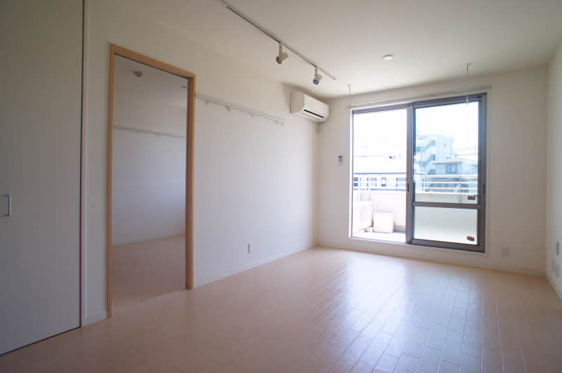 フォンターナ 202号-2