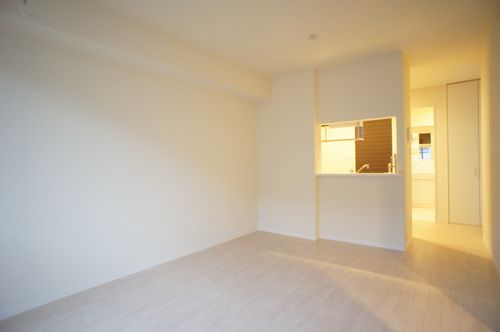 ソレイユ弐番館 102号-3