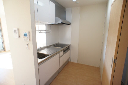 ヴァルト大倉山 202号-3