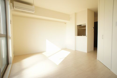 レオーネ本町 A 203号-2