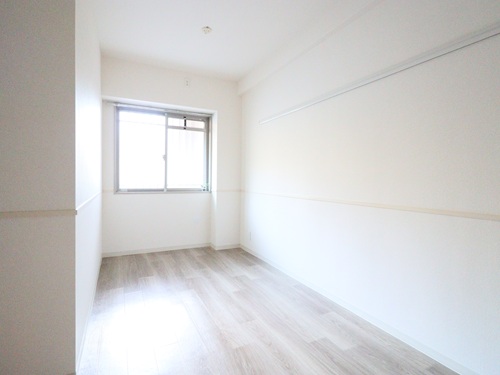 ウエストヴァレィー壱番館 302号-5