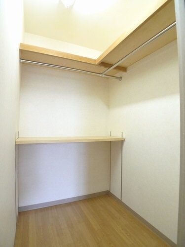 ウエストヴァレィー壱番館 303号-10