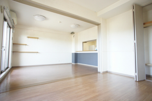 ウエストヴァレィー壱番館 512号-2