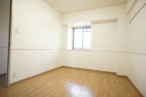 ウエストヴァレィー壱番館 512号-5