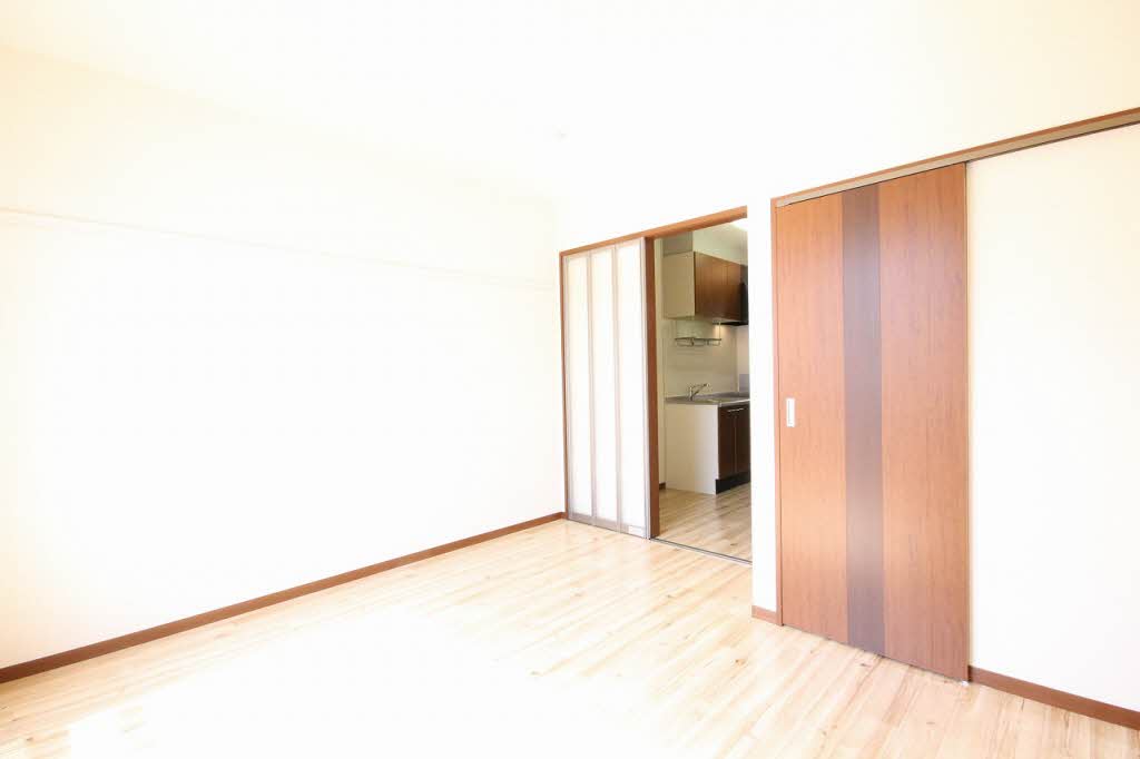 ビラ・マリティーム 202号-2