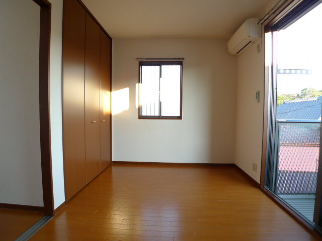 ルミエール馬堀 205号-3