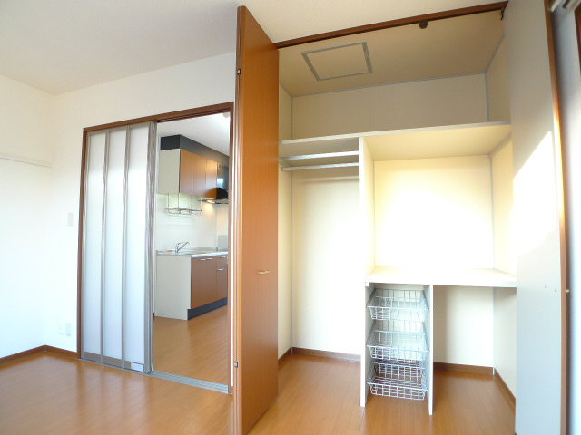 ルミエール馬堀 205号-4